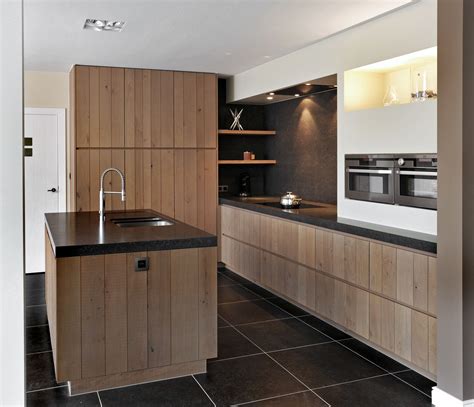keukens hedendaags interieurontwerp architectuur kitchen cabinet crown molding kitchen wall