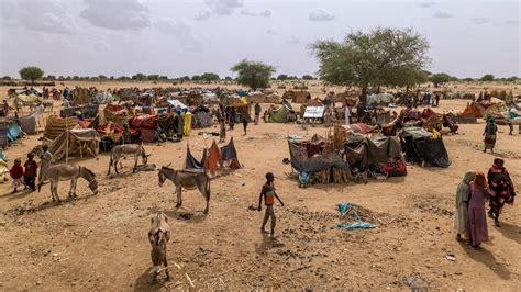 War In Sudan Unleashes New Wave Of Violence In Darfur The New York Times
