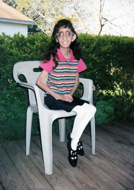 the world s ugliest woman lizzie velasquez is fighting back a
