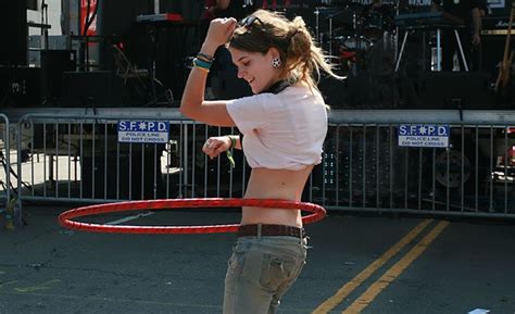 how i learned to be comfortable with hula hooping in