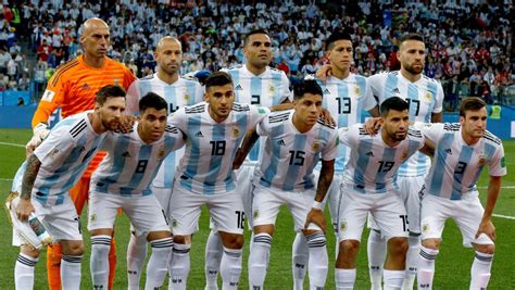 los jugadores de argentina se aferran al milagro para pasar a octavos