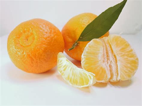 Mandarin Tangerine Piecies Leaf Isolated Stock Image Image Of