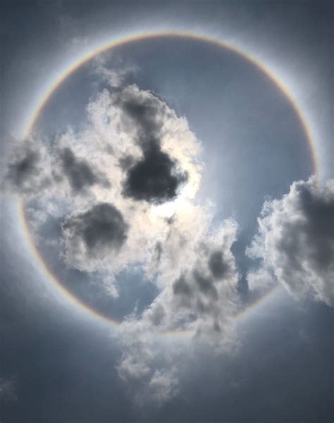 achse inkonsistent hervorragend ring clouds odysseus eng medaillengewinner