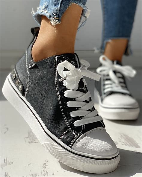 eyelet detail lace  casual sneakers