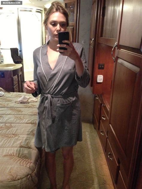 Elizabeth Olsen Pokies In Sexy Selfie Photo – Nudbay