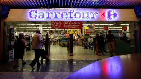 carrefour shows   europes largest retailers  immune  takeover talk business news