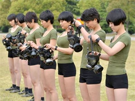 China Terus Dominasi Tentara Perempuan Berparas Cantik Dan Tubuh Seksi