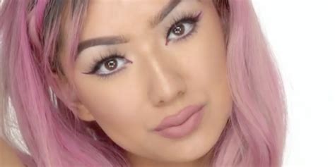 watch this girl do her entire face of makeup using only kylie jenner lip kits