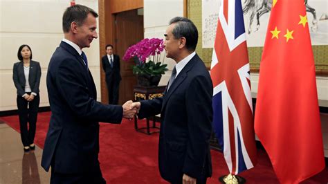 u k foreign secretary jeremy hunt calls his chinese wife japanese in