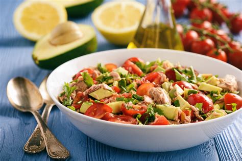 Recipe Tuna And Avocado Cobb Salad Health Essentials From Cleveland