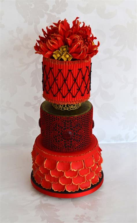 miniature wedding cake with dahlias cake by cake a moré