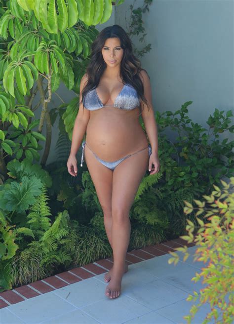 Let It All Hang Out Kim Kardashian S Most Naked Pregnant