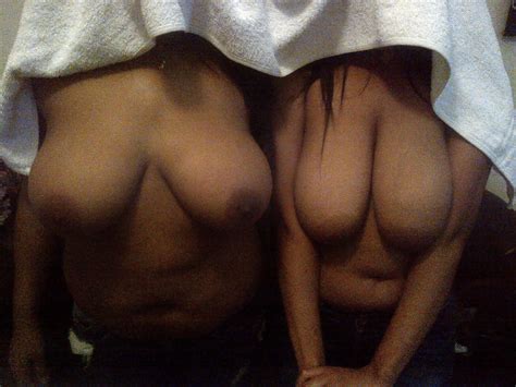Two Girlfriends Together Indian Mallu Big Boobs 6 Pics