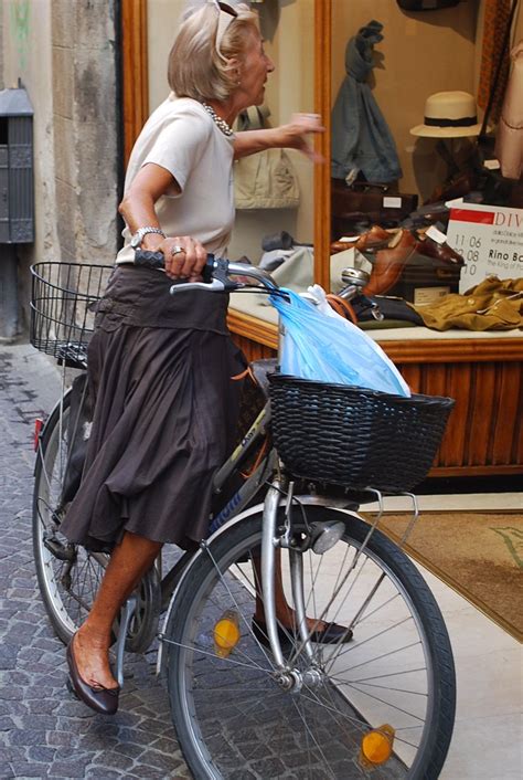 italie style vélo pinterest style de femmes italiennes mode and mode chic