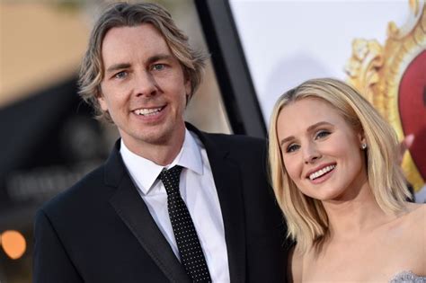 Kristen Bell And Dax Shepard Share Same Sex Kiss With
