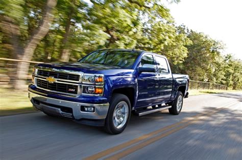 chevy offers top  reasons  silverado   perfect pickup truck   summer gm authority