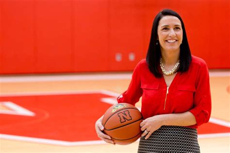 Amy Williams Tries To Get Huskers Comfortable Being Uncomfortable