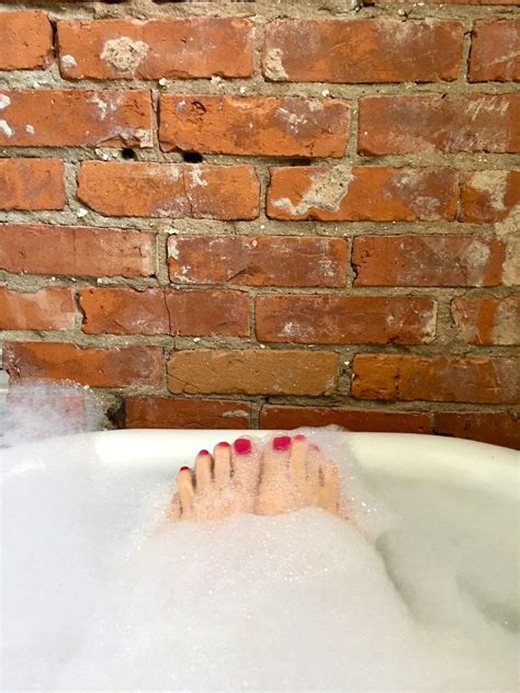 Bubble Bath Ideas For A Relaxing Spa Day At Home Spa Day At Home Diy