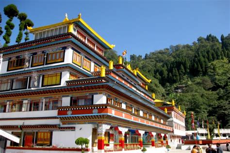 places  visit  darjeeling inspire travel lifestyle