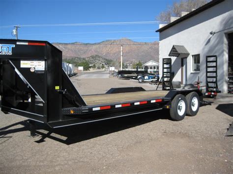 gooseneck    equipment hauler  drive  fenders   fold  ramps cargo
