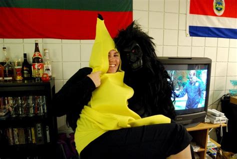 gorilla and banana homemade halloween couples costumes popsugar love and sex photo 47