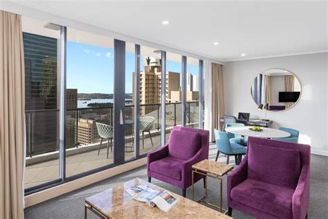 bedroom luxury suite pitt street sydney meriton suites