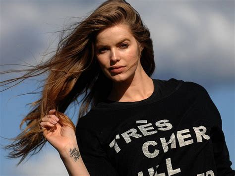 The Life Times And Career Of Robyn Lawley The Courier Mail