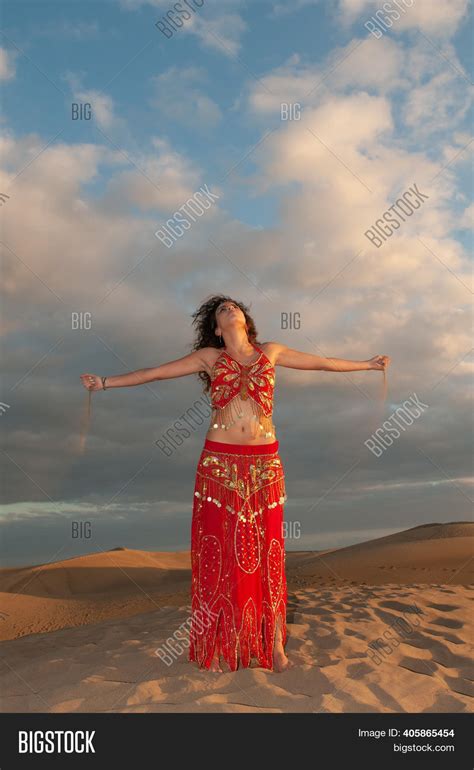 Muslim Belly Dance Image And Photo Free Trial Bigstock