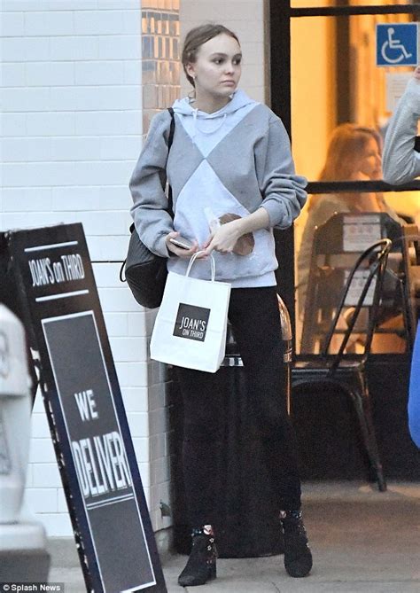 lily rose depp bumps into pal tallulah willis at la cafe daily mail online