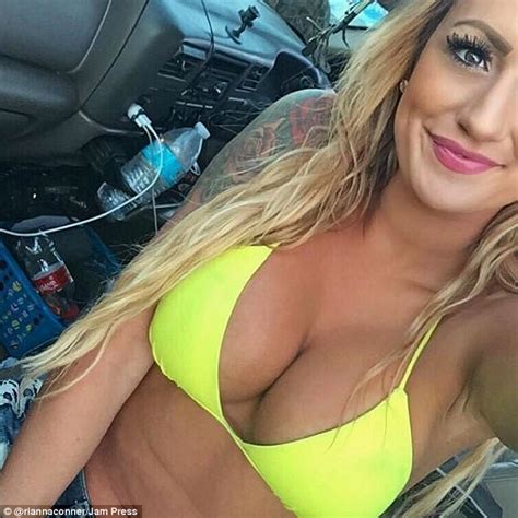 Combat Barbie In The Marines Becomes Instagram Star Daily Mail Online