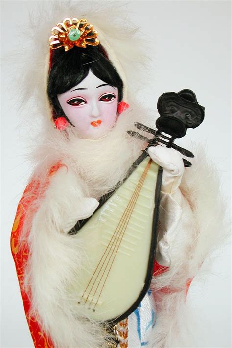 taiwan doll  musical instrument  cm poppentoppercom