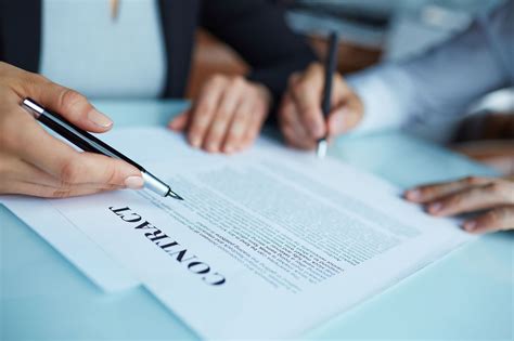 contract   buyer  seller sign  contract