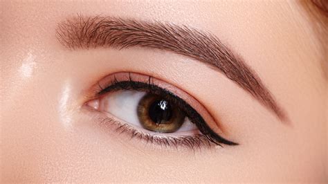 Makeup Tips For Brown Almond Shaped Eyes