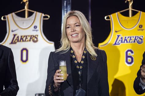 Jeanie Buss Phil Jackson And Magic Johnson Part Of Lakers Again Los