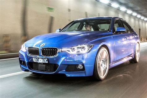 bmw  series   review  features