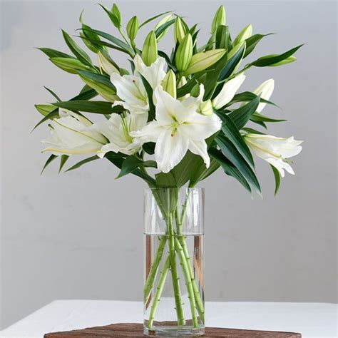 lily arrangements  bouquet ideas