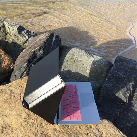 enjoy  sun   computer sun shade hood   laptop philbert