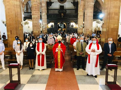 El Obispo Preside Las Confirmaciones En La Parroquia De San Miguel