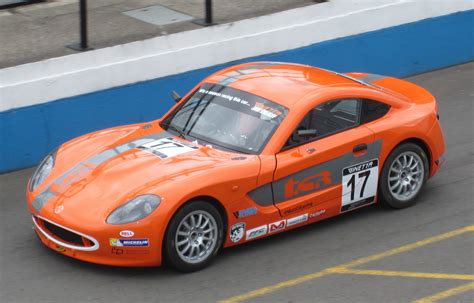 ginetta  junior ginetta race series classic cars cars race cars