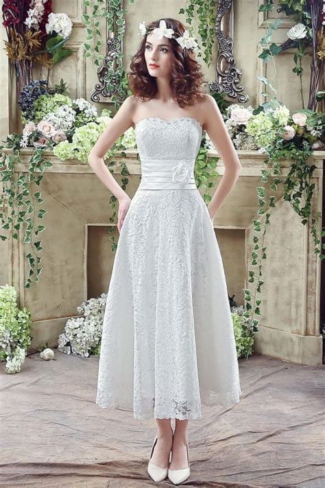 Delicate Lace Flower Strapless 2020 Wedding Dress A Line