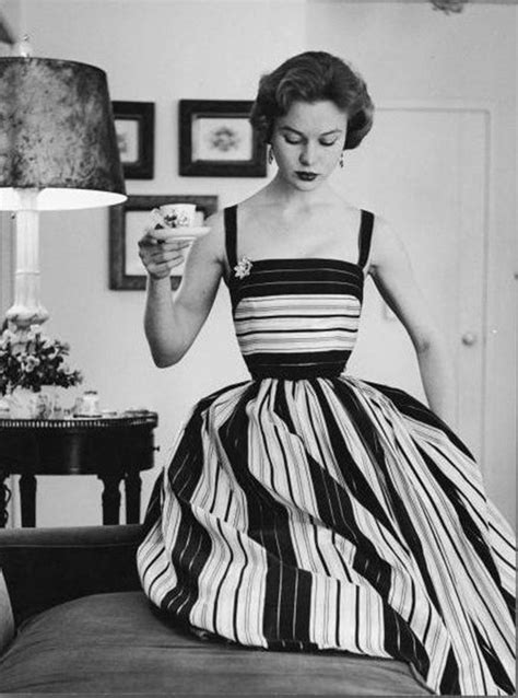 that s why women love the 50 s dresses
