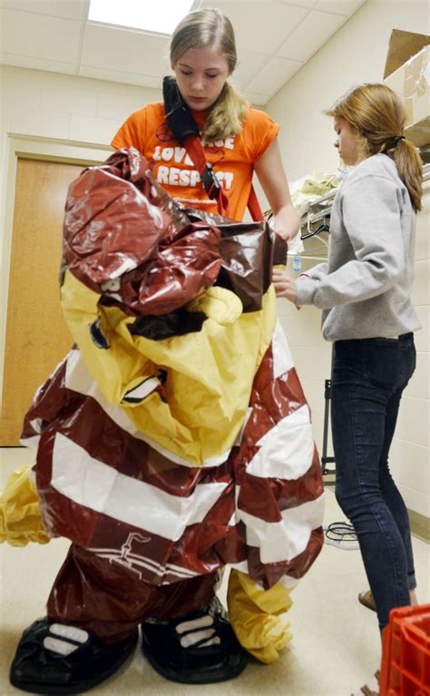 students suit   high school mascots  columbus nebraska news