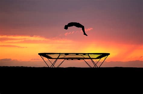 silhouette  gymnast  trampoline  sunset la chatre