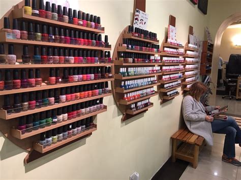 spa     reviews nail salons    st midtown
