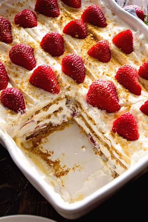 bake strawberry cheesecake icebox cake recipe julies eats treats