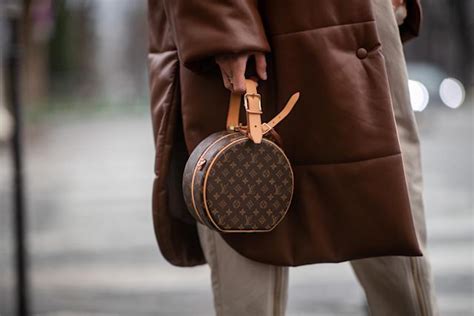 clean  louis vuitton bag expert cleaning guide