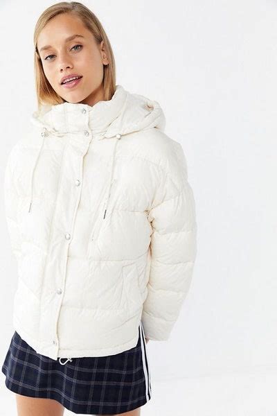 white puffer jackets     winter glamour