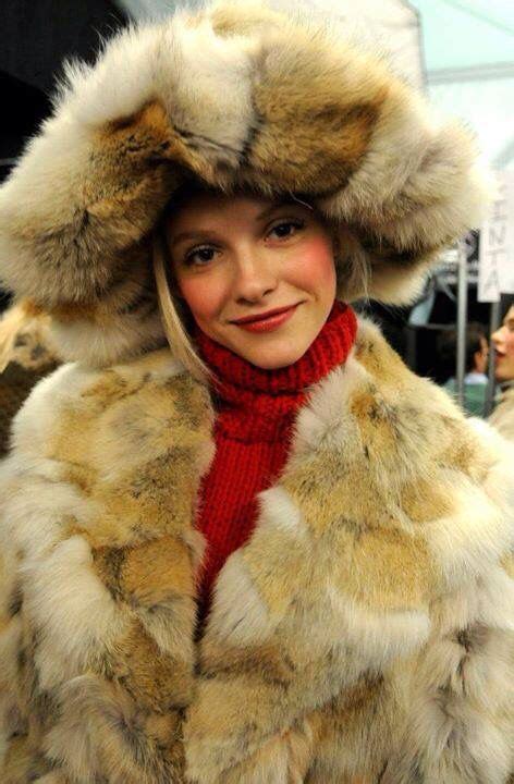 Pin By Jamie Fox On Fur Selfies Group Winter Hats Fur