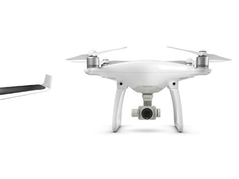 les duels du high tech drones parrot disco  dji phantom  challengesfr