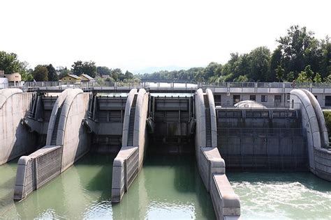 pros  cons  hydroelectric power conserve energy future